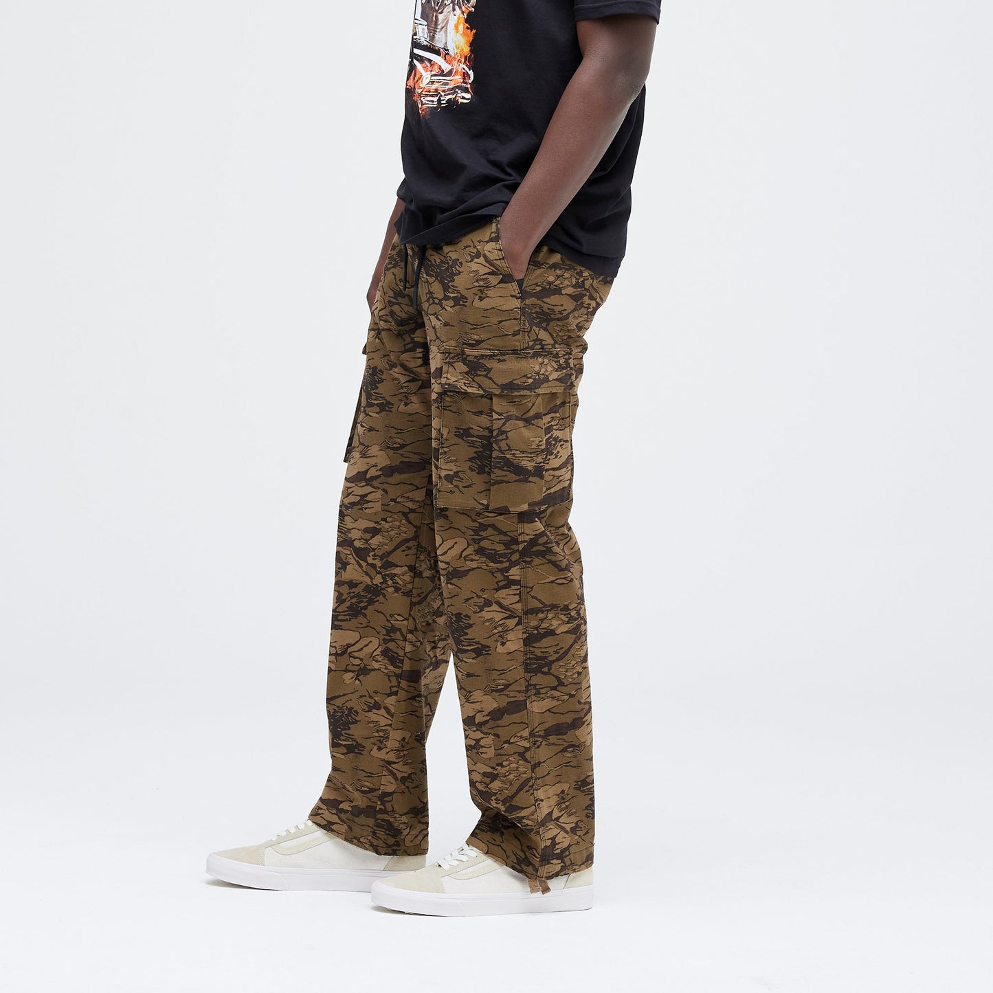 Stance Cargohose Camouflage |model