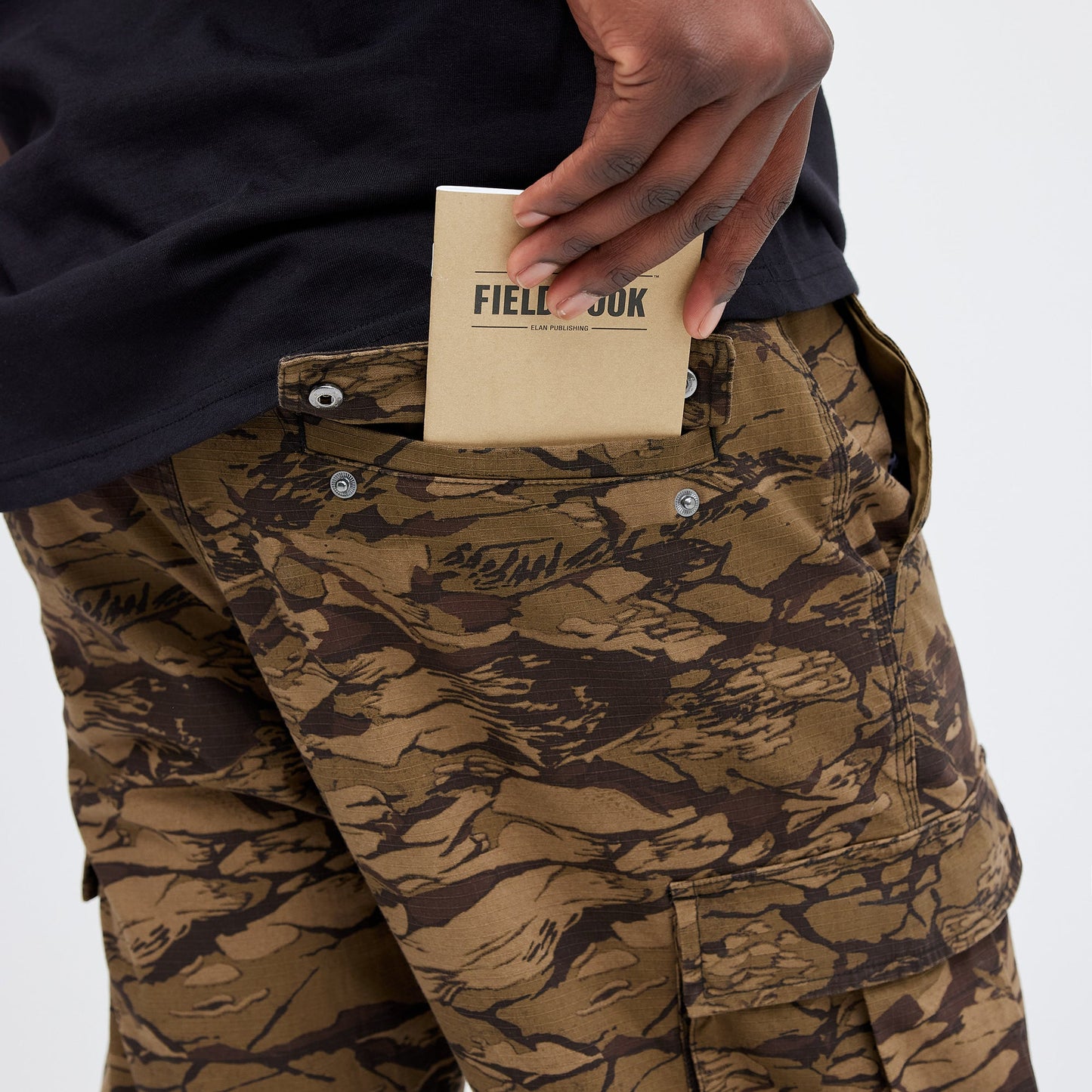 Stance Cargohose Camouflage |model