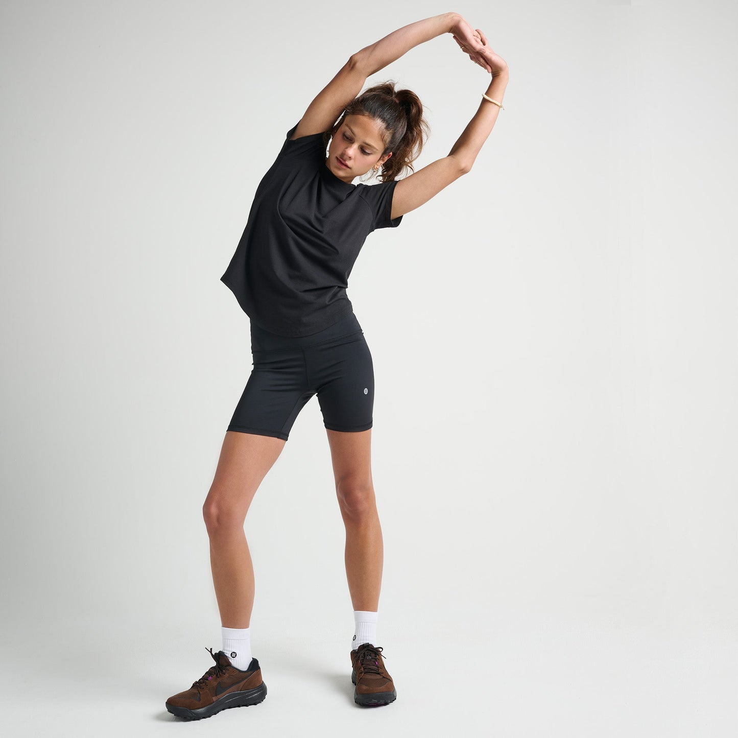 Stance Happenings Bike Shorts Fur Damen Schwarz |model