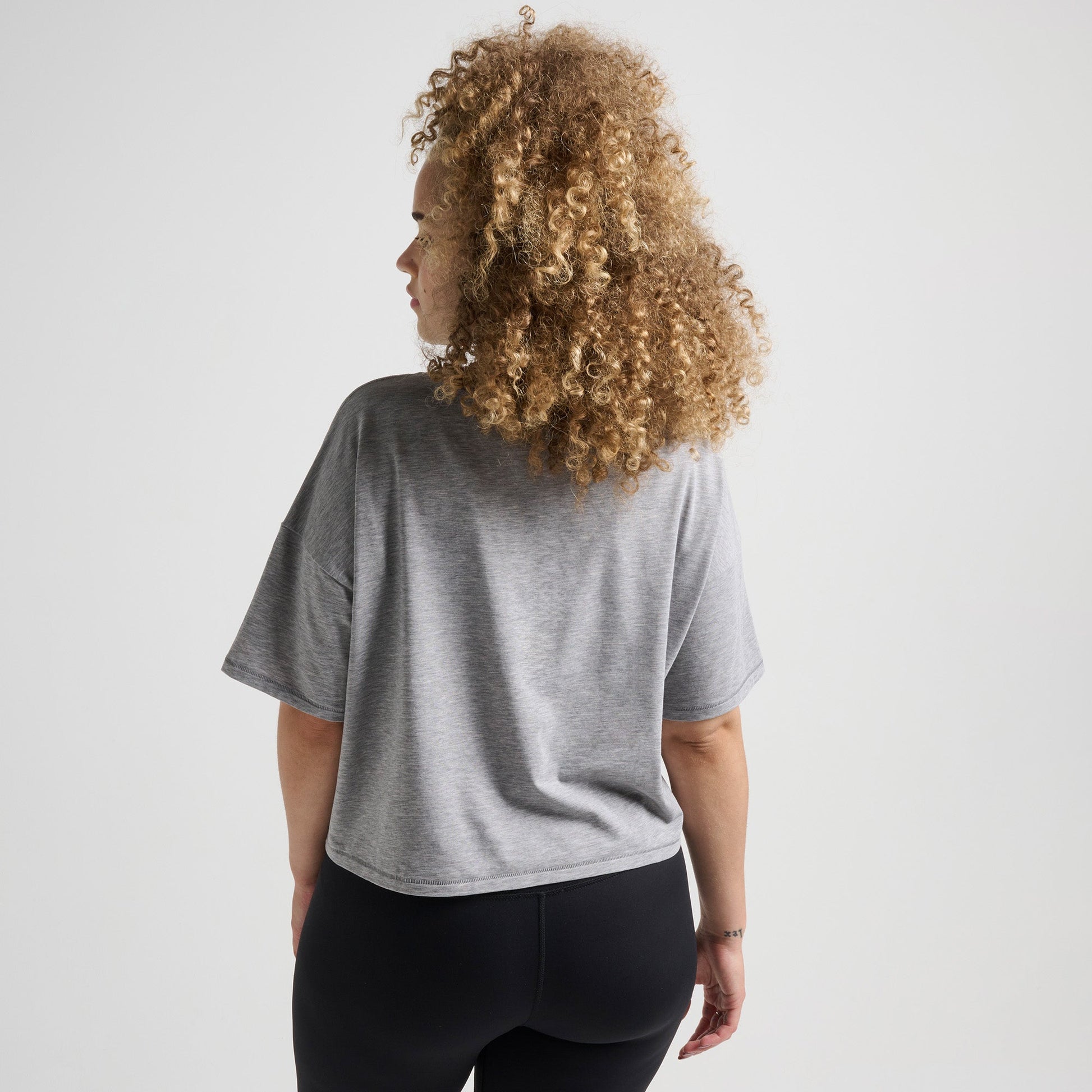 Stance Lay Low Kastiges T-Shirt Fur Damen Grau Meliert |model