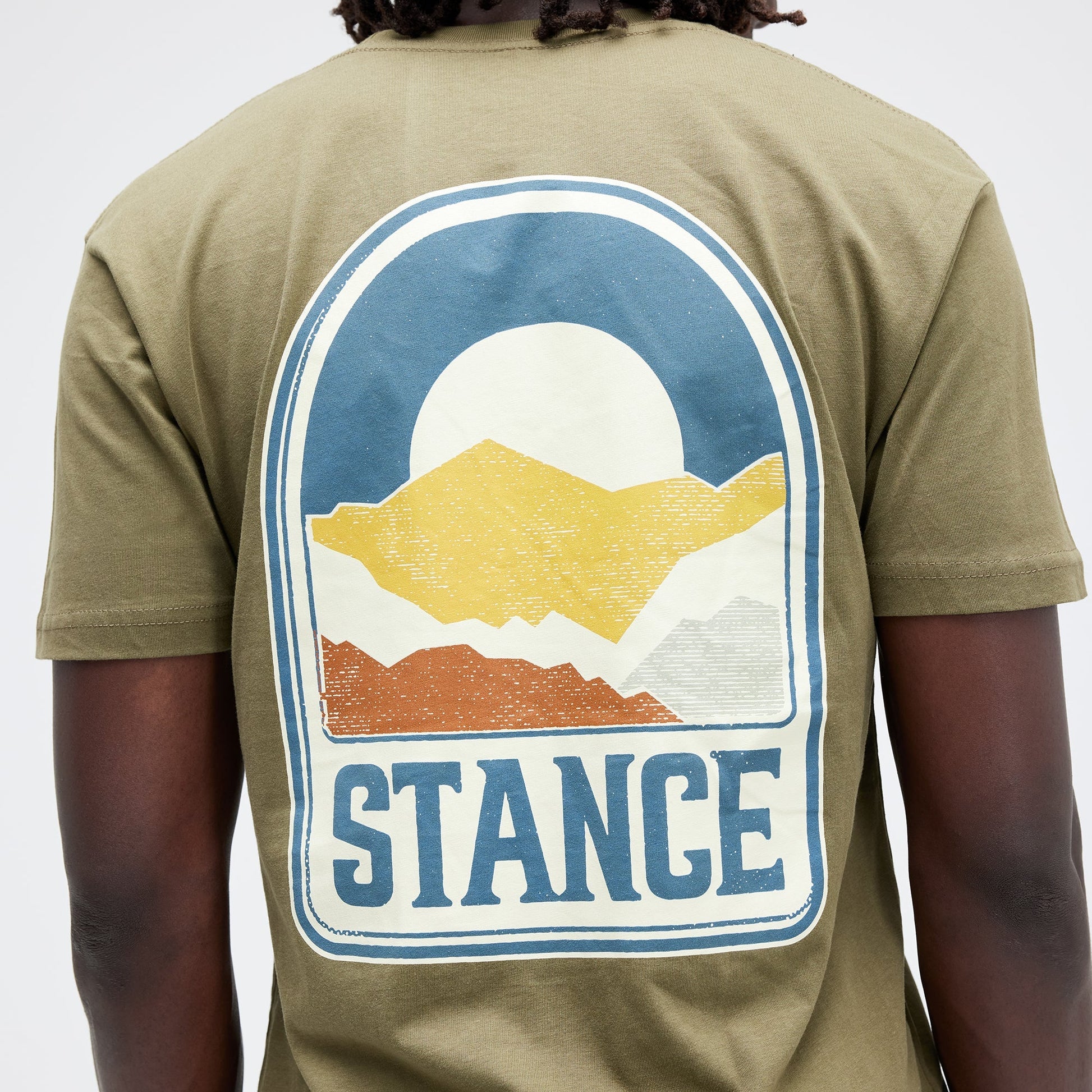 Stance Saddleback T-Shirt Military Grün |model