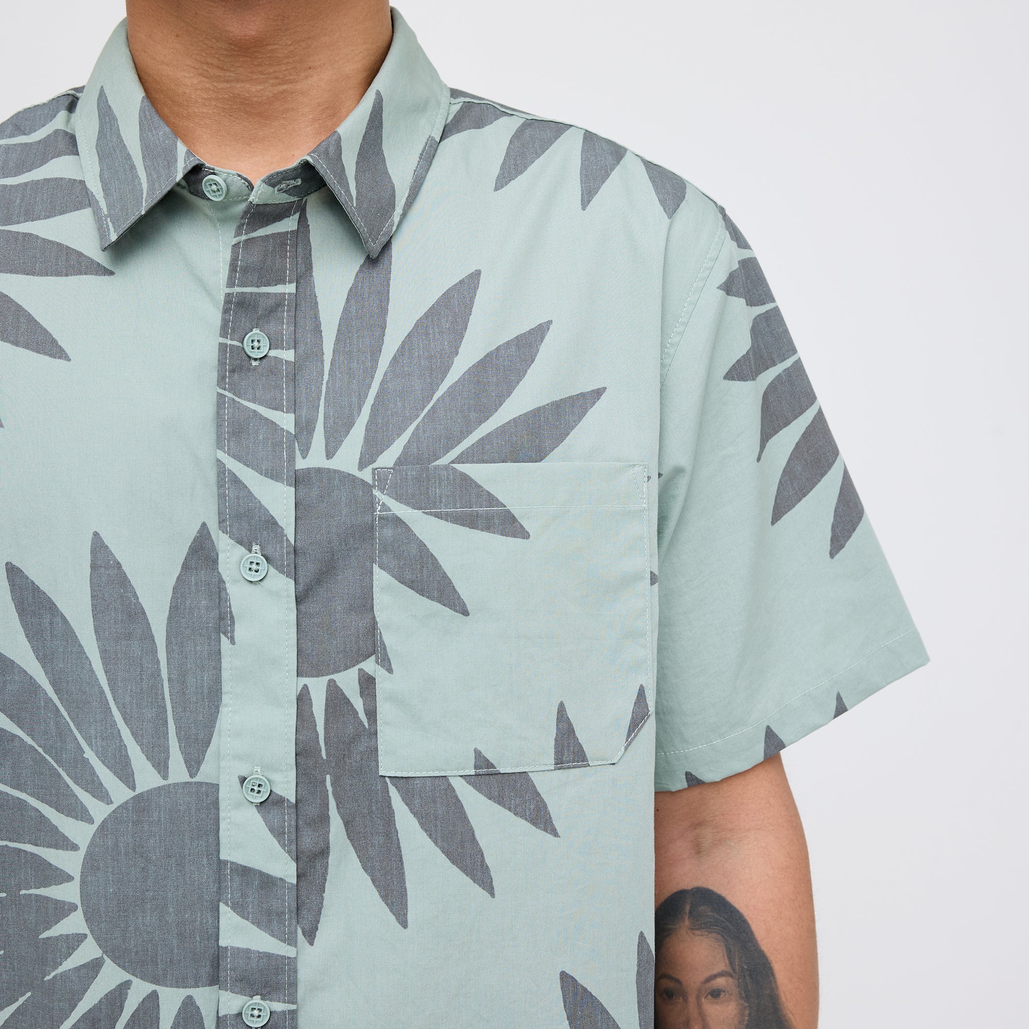 Stance Bales Button Up T-Shirt Sea Green |model