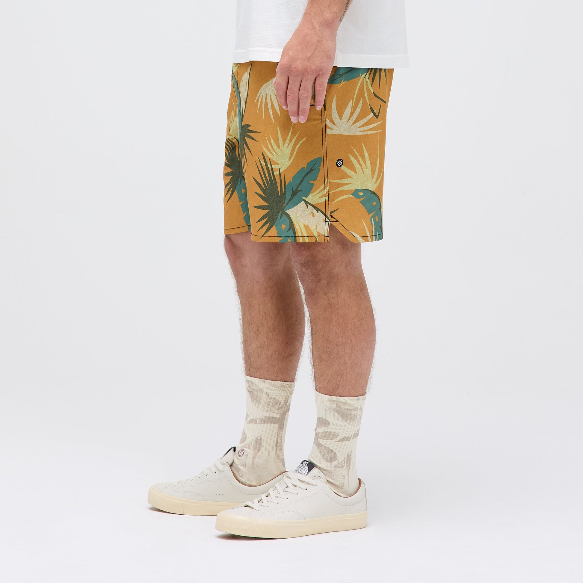 Stance Complex Hybrid Shorts 7" Gold Fade