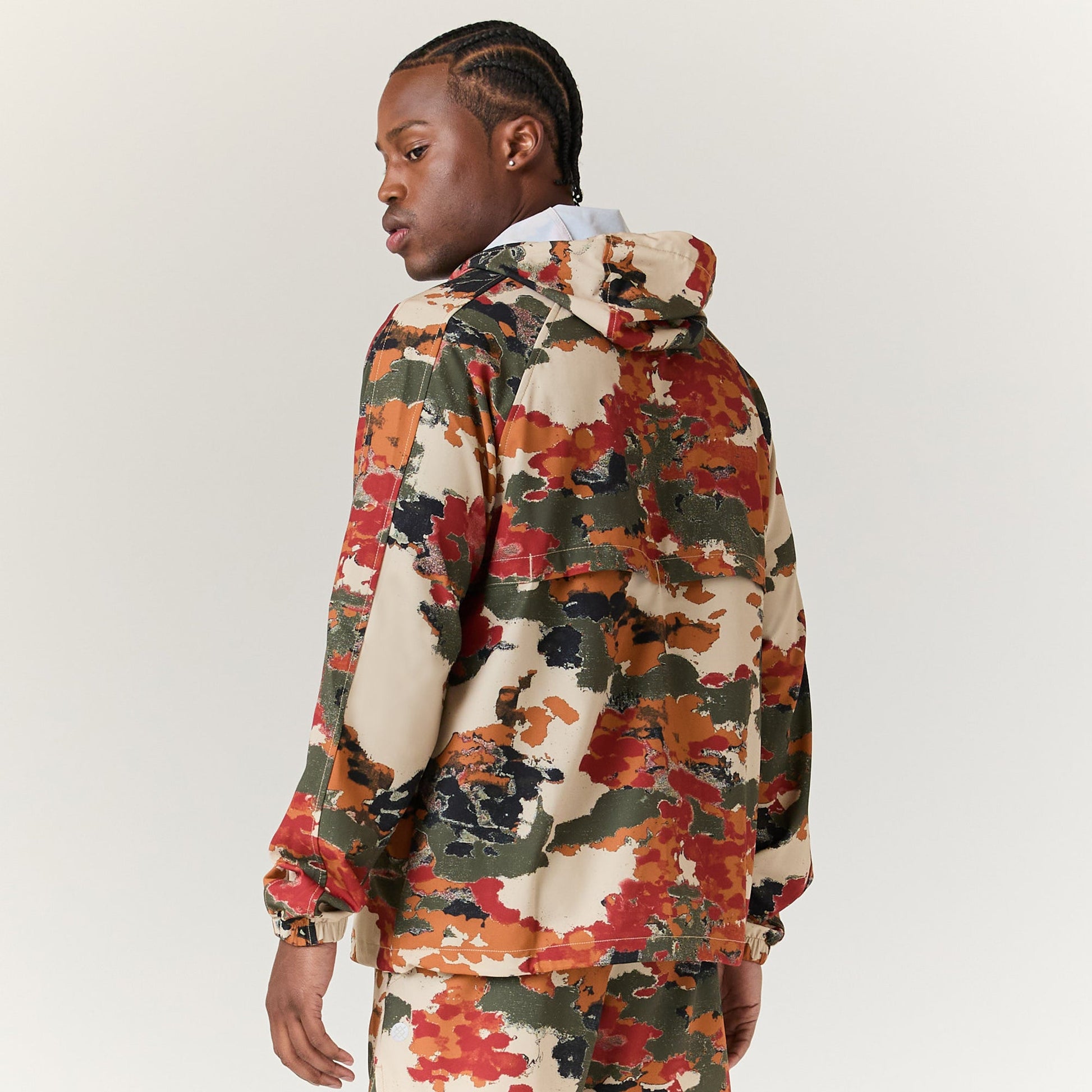 Stance Warm Up Jacket Camo |model
