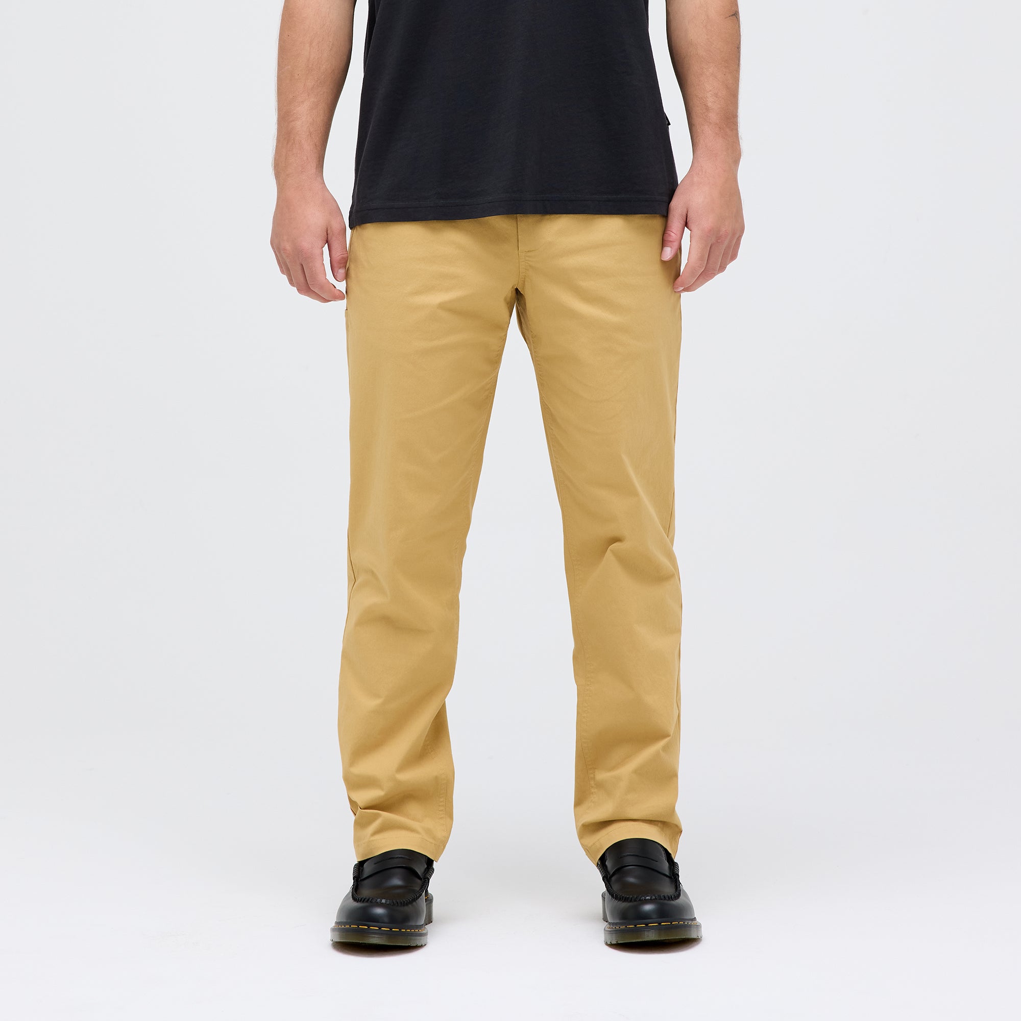 Stance Compound Pant With Freshtek™ Khaki |model