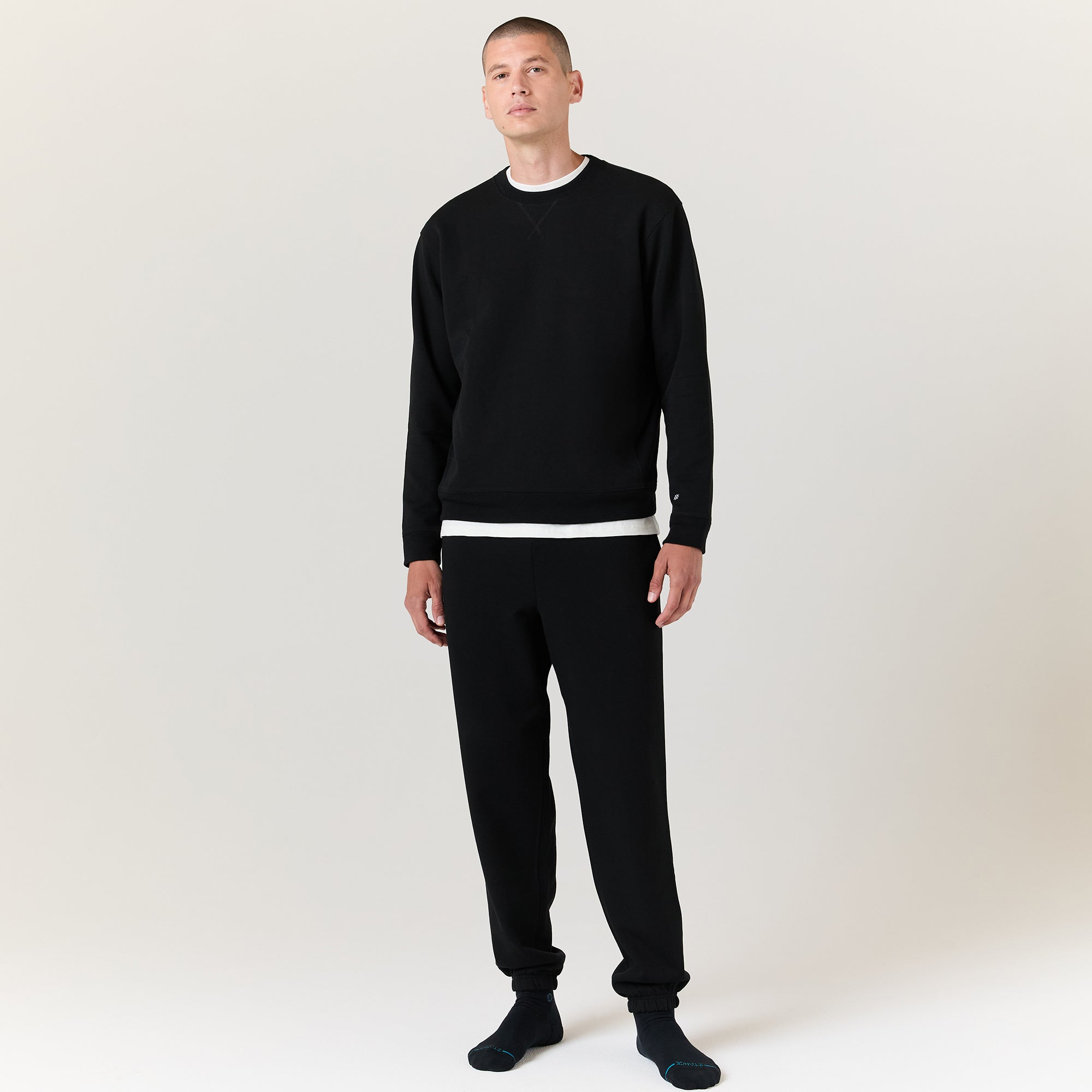 Stance Aura Crew Sweatshirt Black |model