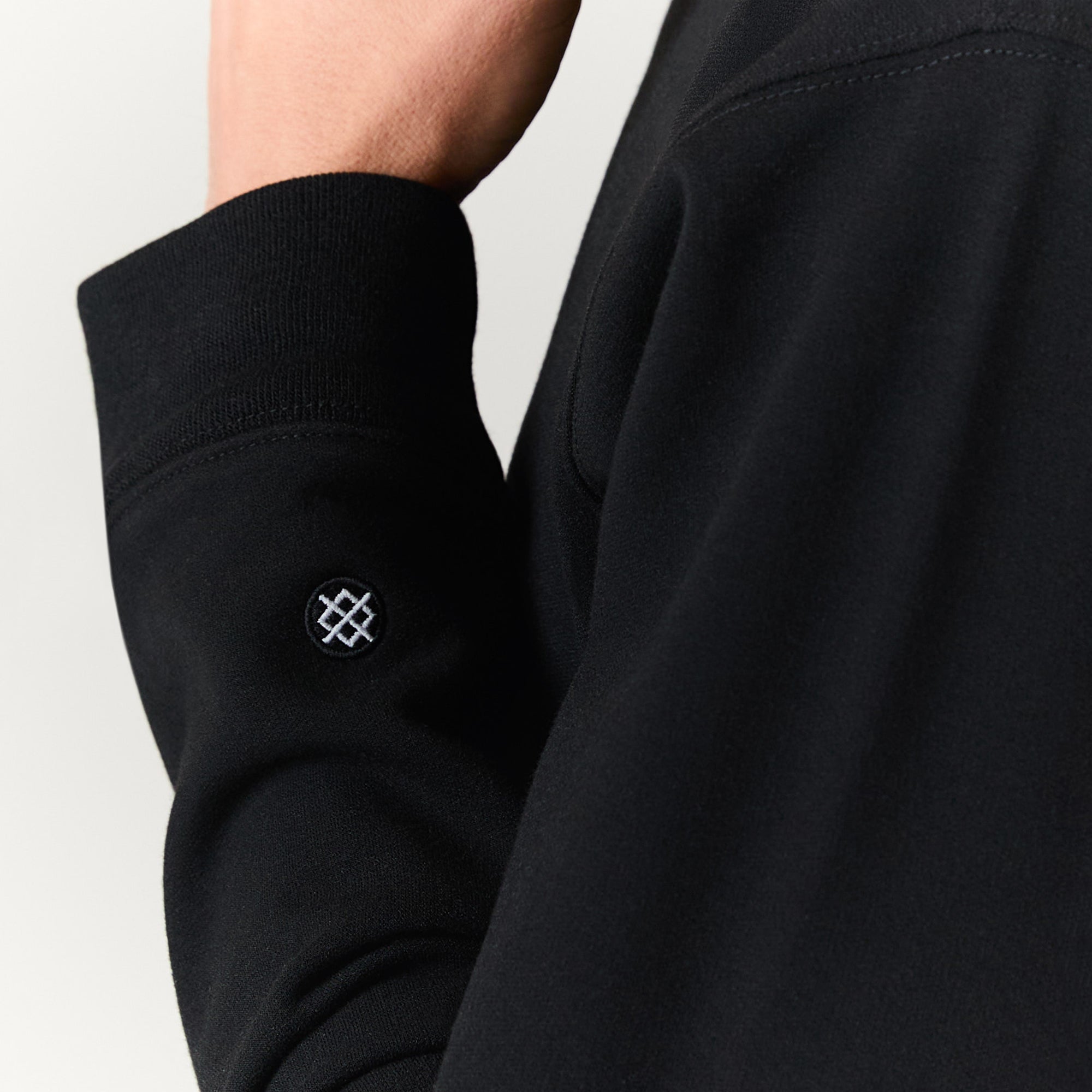 Stance Aura Crew Sweatshirt Black |model