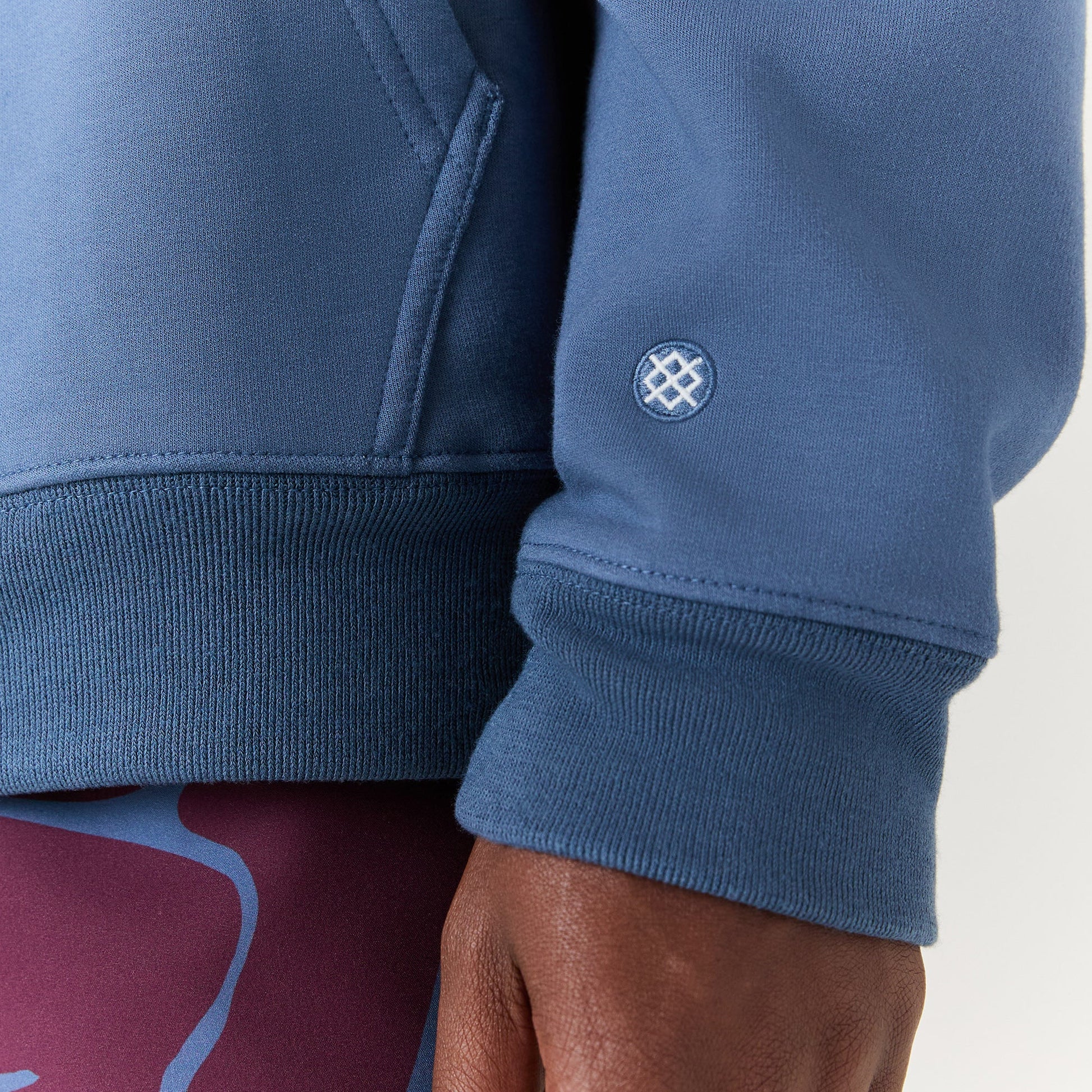 Stance Aura Hoodie Sea Blue |model