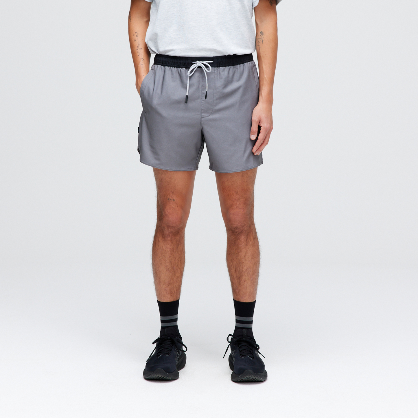 Stance Complex Athletic Shorts 5&quot; Anthrazit |model