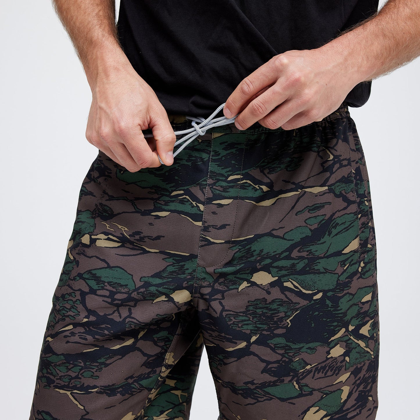 Stance Complex Athletic Shorts 7&quot; Grüne Camouflage |model