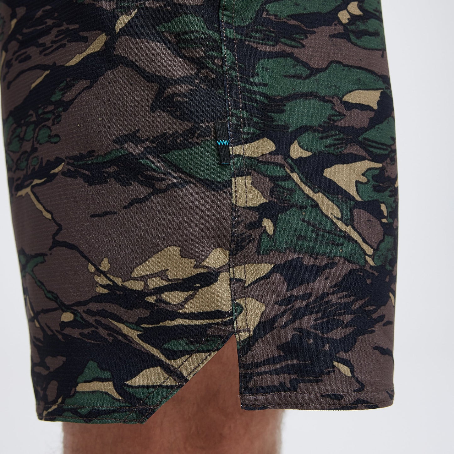 Stance Complex Athletic Shorts 7&quot; Grüne Camouflage |model