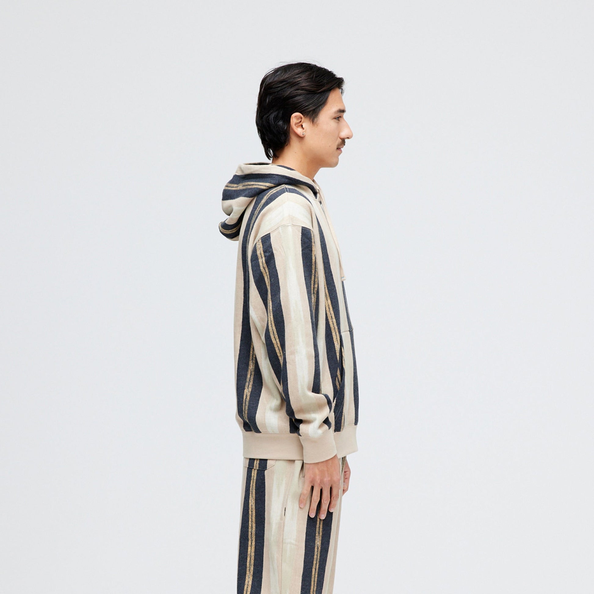 Stance Mercury Hoodie Stone |model