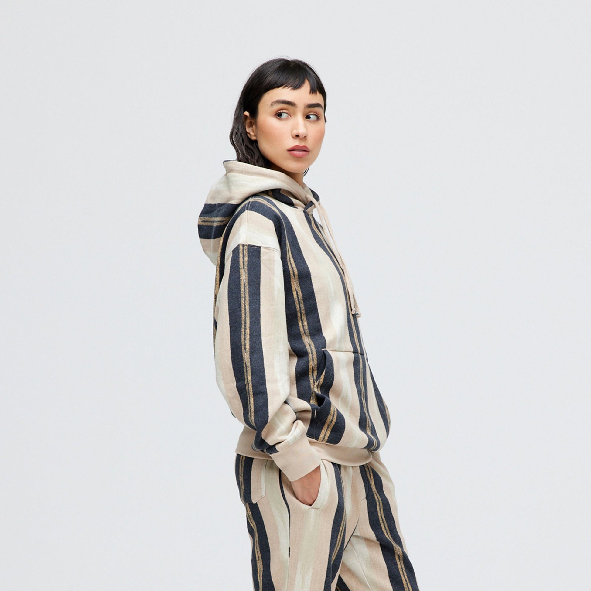 Stance Mercury Hoodie Stone |model