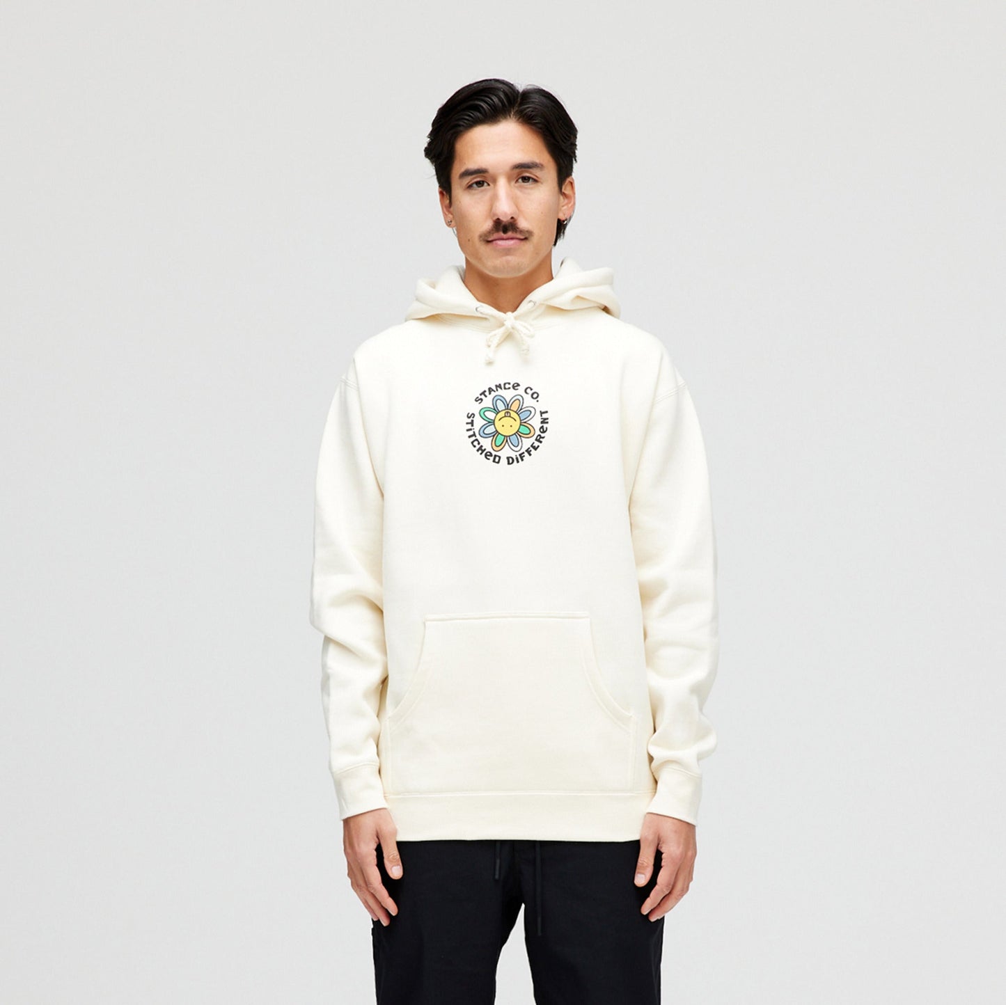 Stance Floral Punch Hoodie Elfenbein |model