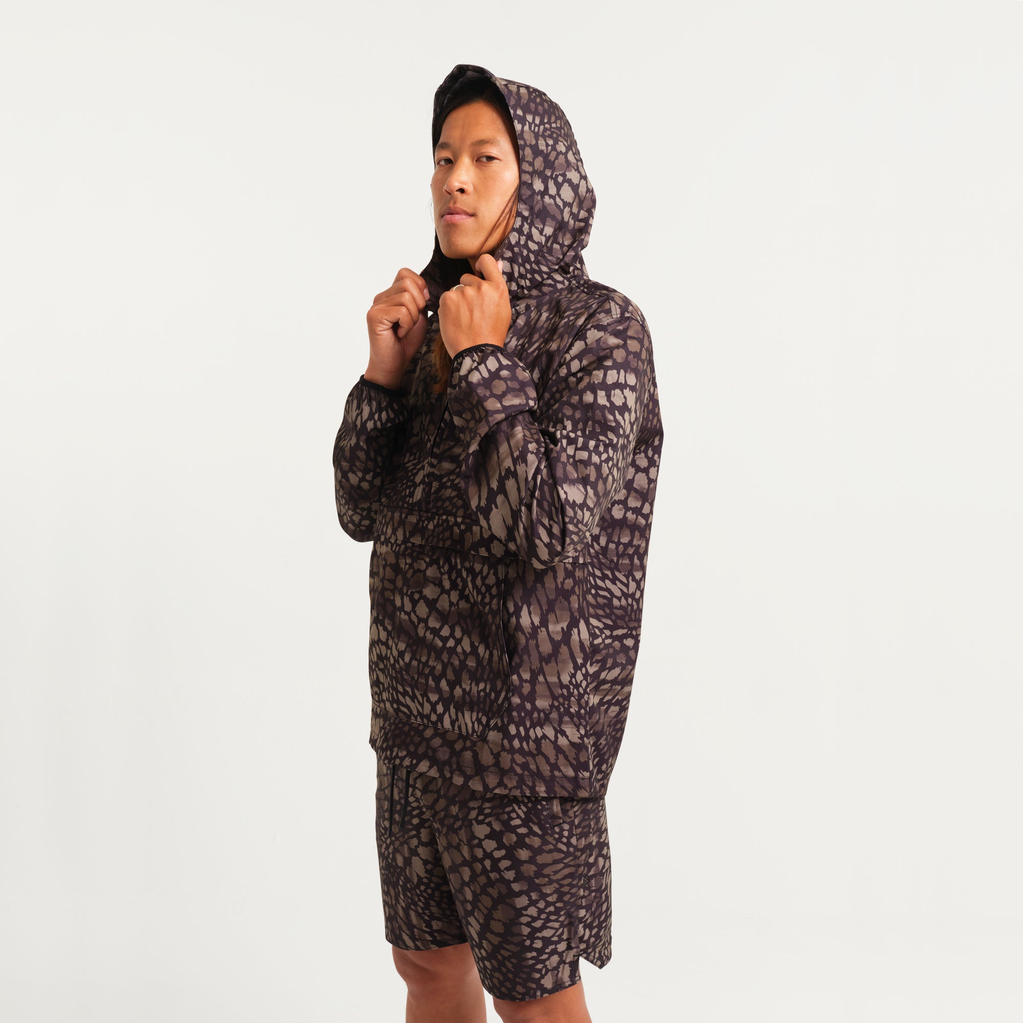 Stance Complex Anorak Dark Green |model