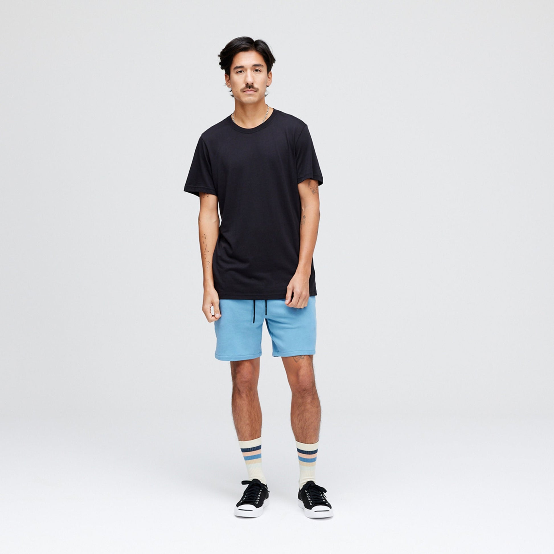 Stance Shelter Shorts Blau |model