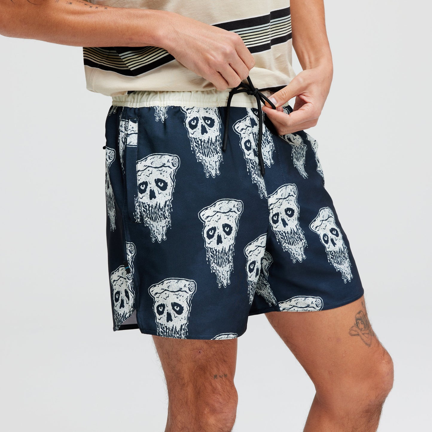 Stance Complex Athletic Shorts 5&quot; Schwarz Weiss |model