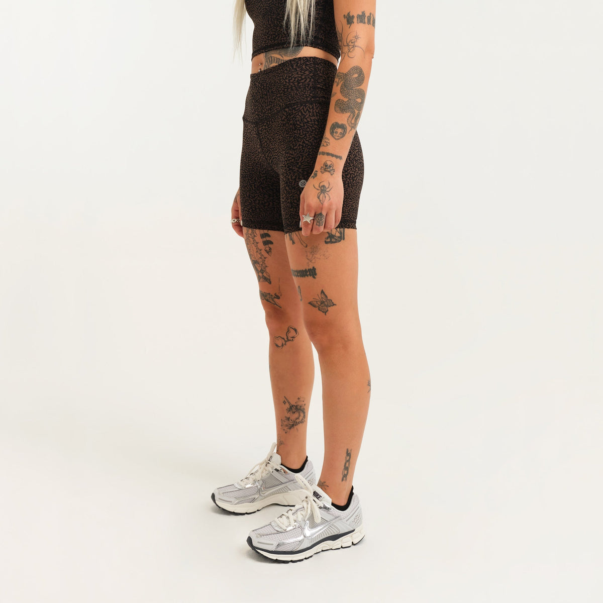 Stance Women's Happenings Bike Short Black Brown |model